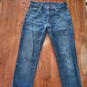 Levi’s 541 Men’s athletic cut jeans 30x32 Blue